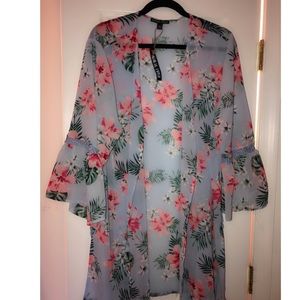 Beautiful Floral Kimono / Cover Up